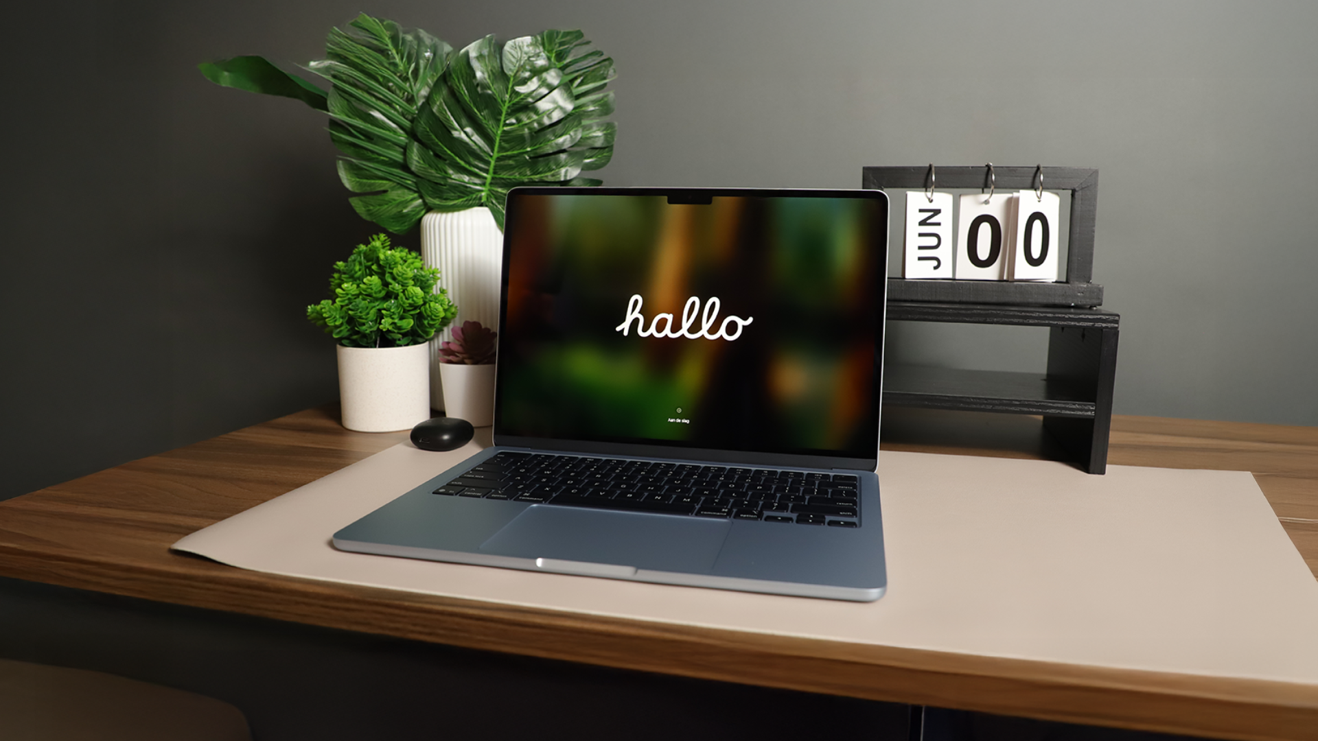 A New Best Selling Laptop?