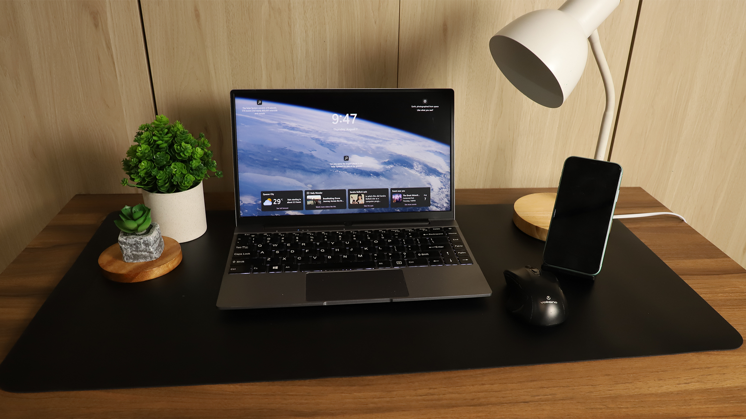 Top 10 Must-Have Gadgets for you Techie Students!