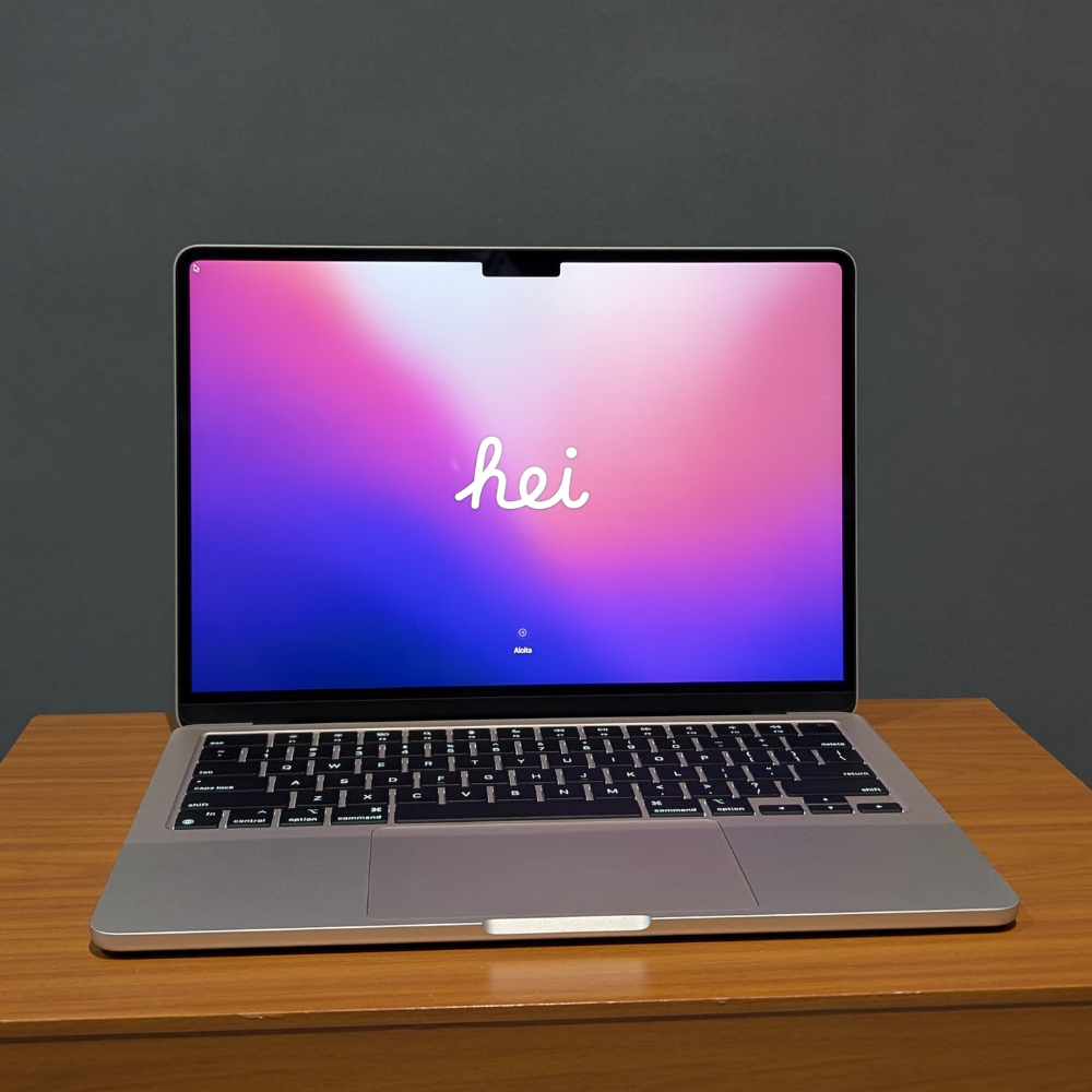 Apple 13inch Macbook Air M2 (8C CPU,8C GPU) (16GB/256GB)