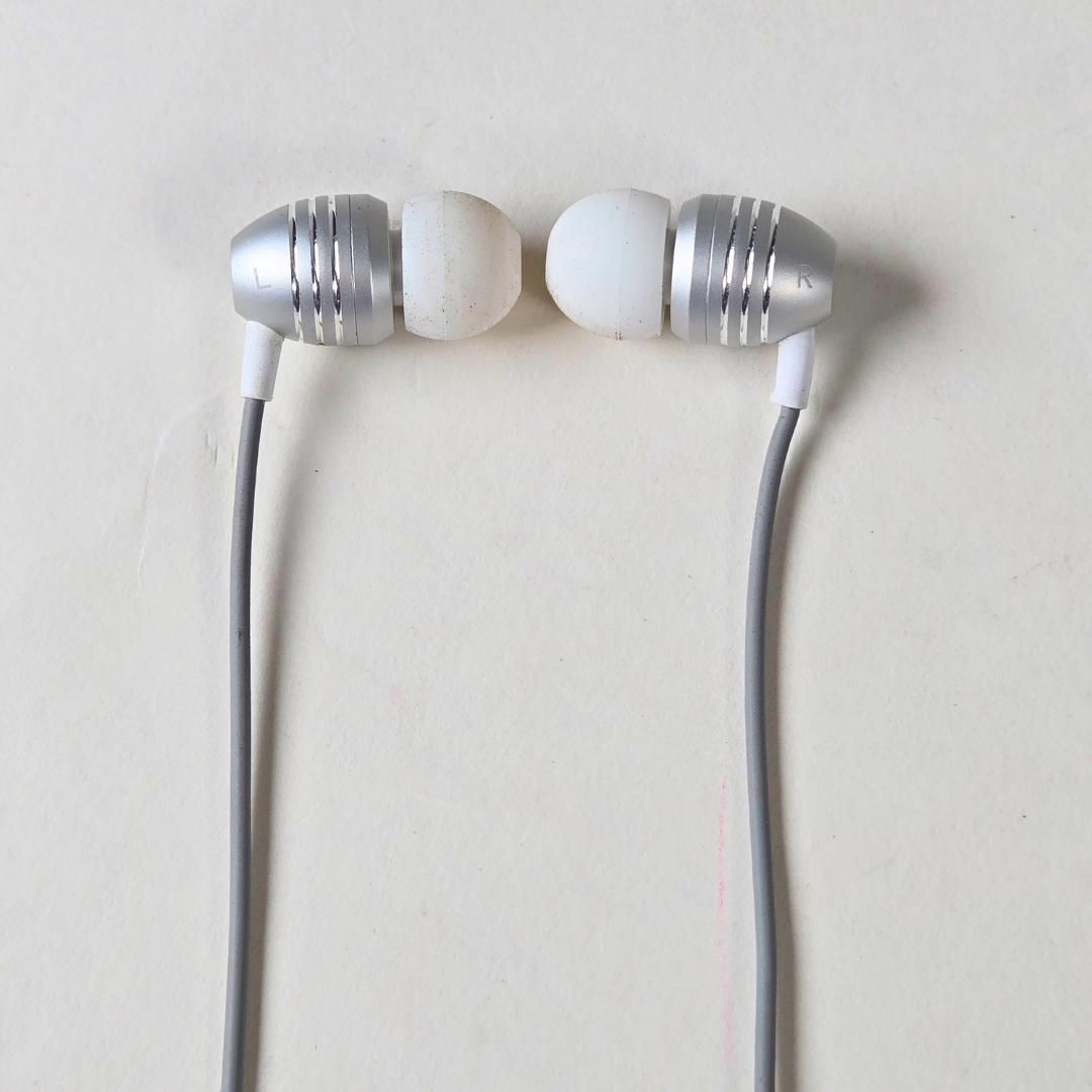 EMBLEM In Ear Headphones - Gray