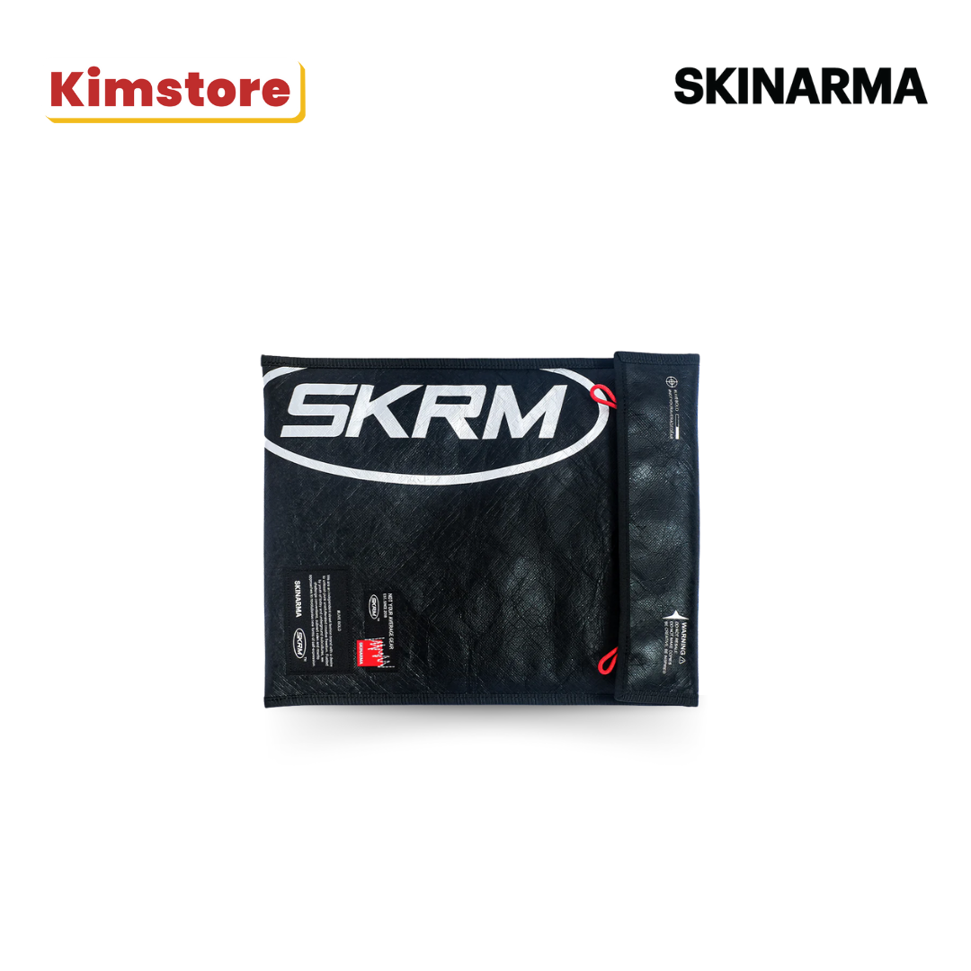 skinarma laptop sleeve comet silver